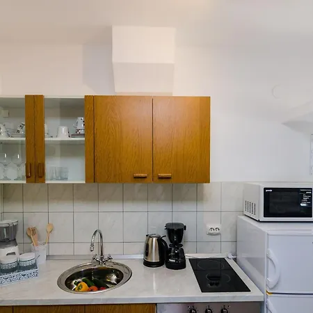 Διαμέρισμα Melany - One Bedroom With Shared Terrace And Sea View *