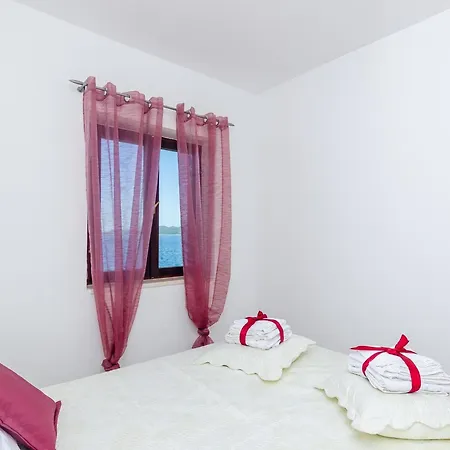 Apartman Melany - One Bedroom With Shared Terrace And Sea View Slano